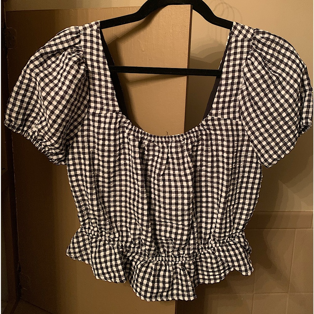 EYESHADOW Black & White Gingham Puff Sleeve Crop Top